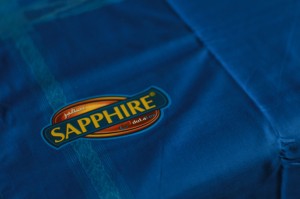 Sarung Sapphire Dibuka